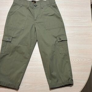 Lee Women's Olive Cropped Cargo Pants